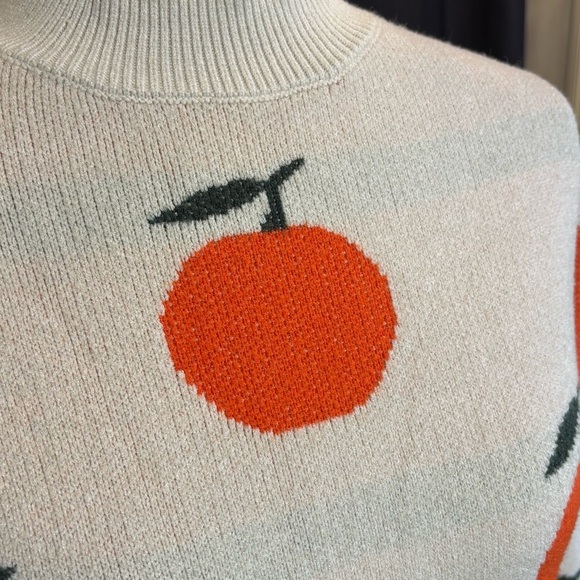 Moon & Madison cropped oranges pattern sweater, ladies XS - Picture 5 of 9
